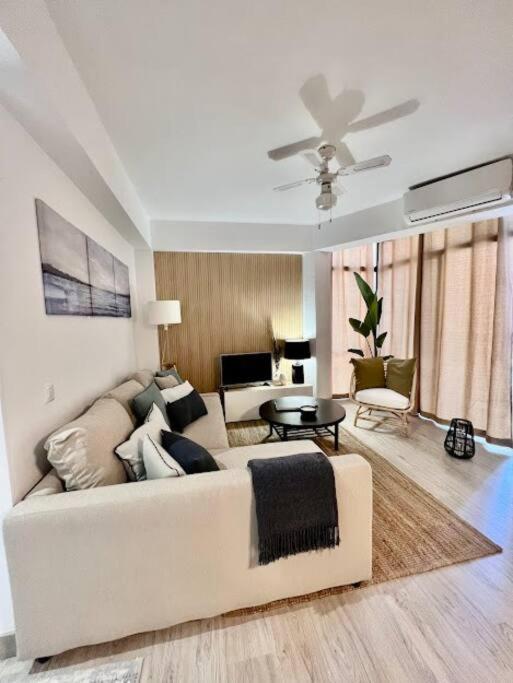 Apartemen En El Fuerte Centro Al Lado De La Playa *